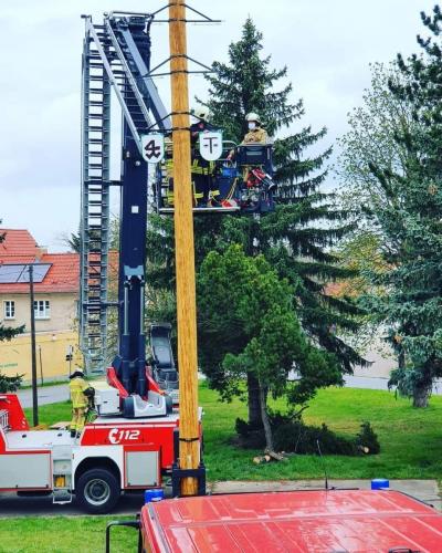 Maibaumstellen-Moritzburg-1.Mai-2021